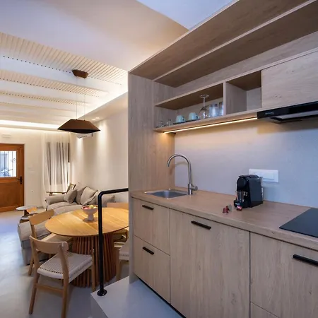 Bow Ground Floor Luxury Apt-in Chania Old Town!